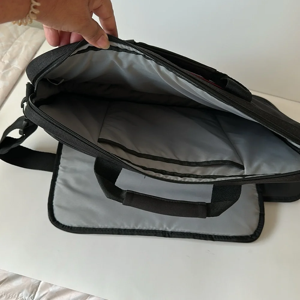 Laptop Case Logic Stylish Black Bag with Shoulder Strap